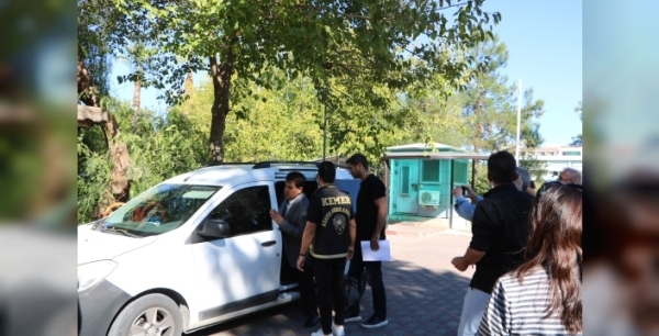 kemerde flaş operasyon: eski belediye başkanı mustafa gül dolandırıcılıktan tutuklandı