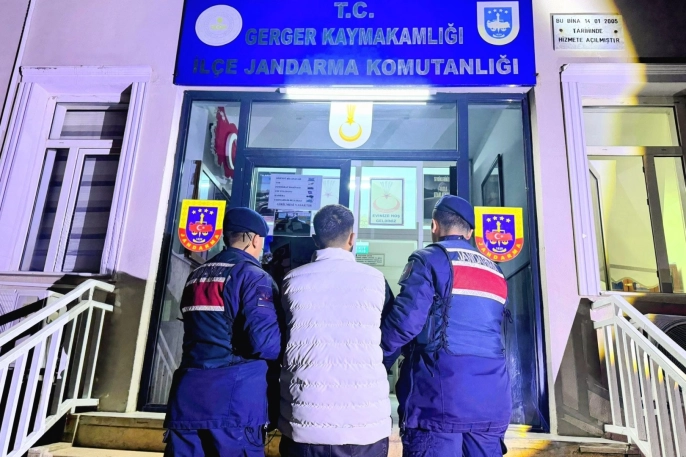 Adıyaman'da zehir tacirlerine büyük darbe: 232 hap ele geçirildi!