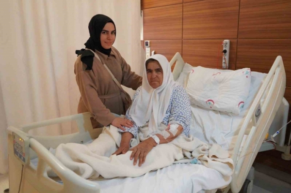 79 yaşındaki hastanın aort kapağı ameliyatsız değiştirildi
