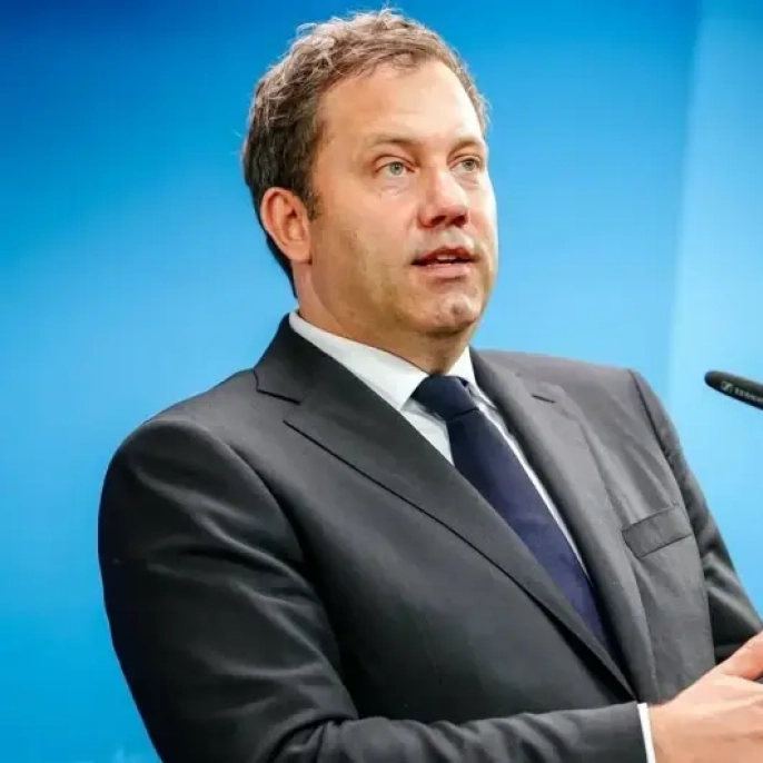 Almanya'dan petrol devlerine sert uyarı: Fırsatçılığa geçit yok!