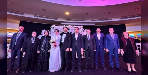 Ak parti Antalya kadroları Manavgat'ta Mekteplioğlu ailesinin mutlu gününde buluştu