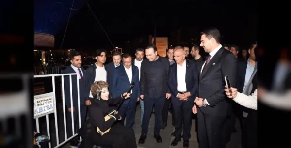 Başkan Er, gençlere yatırım mesajı verdi