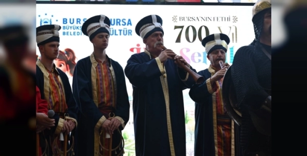 Bursa'da fetih coşkusu, ilçe şenlikleriyle başladı