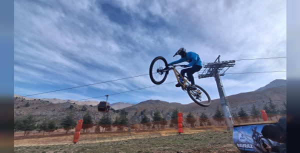 Davraz Dağı'nda heyecan dorukta: Yeni bisiklet pistleri ulusal yarışlara hazır