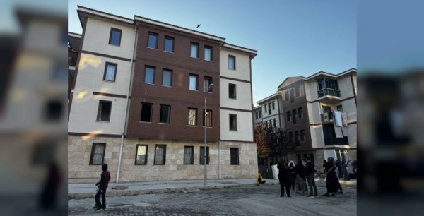 Elazığ'da apartman dairesinde yangın çıktı
