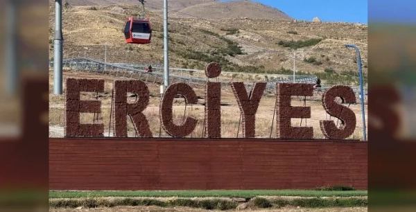 Erciyes Kayak Merkezi'nde dağ kızağı montajı tamamlandı