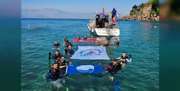 Erenkuş Plajı'nda deniz dibi temizlendi, atıklar sanata dönüşecek