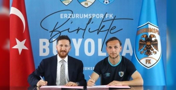 Erzurumspor FK, teknik direktör ve 5 futbolcusuyla sözleşme yeniledi