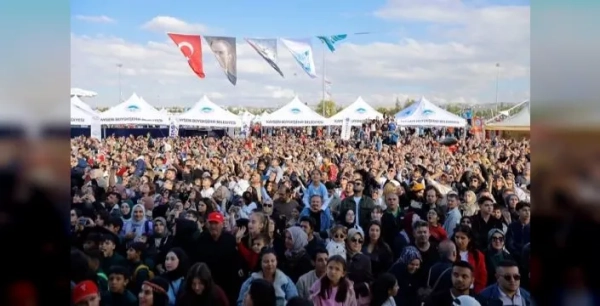 Kayseri Bilim Festivali'nde bilim ve teknoloji etkinlikleri yoğun ilgi gördü