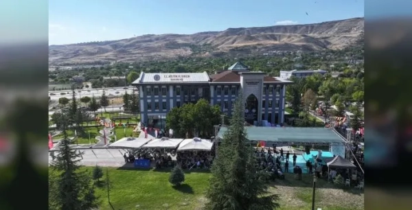 Kocasinan'da 7 Sinan Kütüphanesi hizmet veriyor