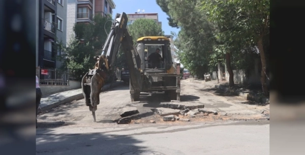 Maltepe'de asfalt çalışmaları Cevizli Mahallesi'nde devam ediyor