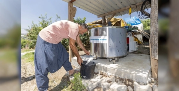 Mersin'de süt üreticilerine soğutma tankı desteği