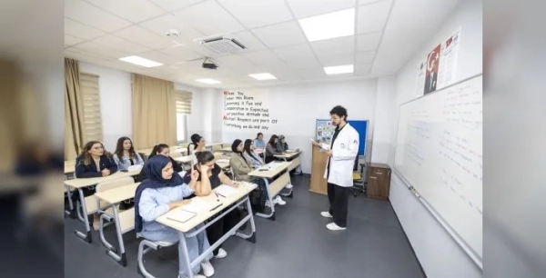 Mersin'de ücretsiz İngilizce kurslarına 836 kişi katıldı
