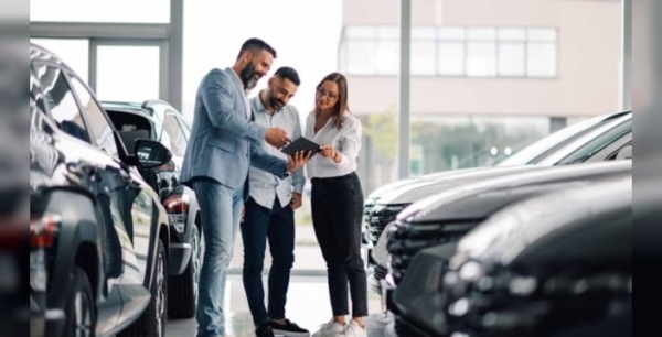 Toyota RAV4, Tesla Model Y'yi geride bırakarak küresel otomobil pazarının yeni lideri oldu