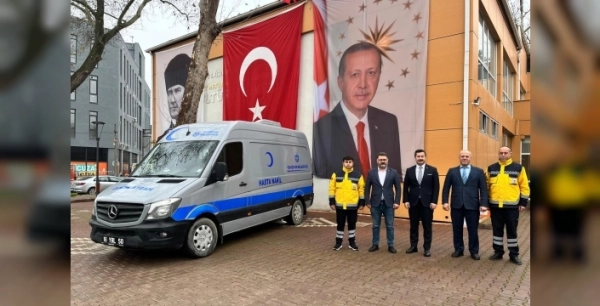 Yenişehir'de 'çiçek yerine ambulans' kampanyası amacına ulaştı, hasta nakil aracı hizmete girdi