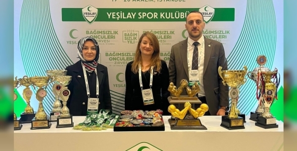 Yeşilay Kars Şubesi, 105. sıradan Türkiye birinciliğine yükseldi