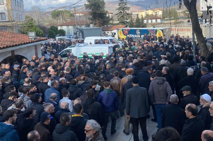 Antalya'daki kazada hayatını kaybeden gençler Bilecik'te son yolculuğuna uğurlandı