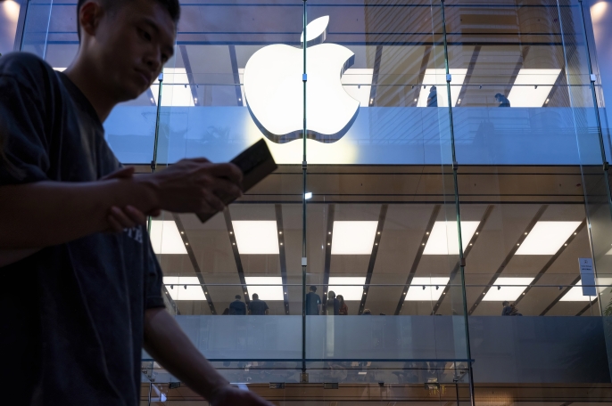 Apple, Hindistan'da kart ödemeleriyle geri dönüyor