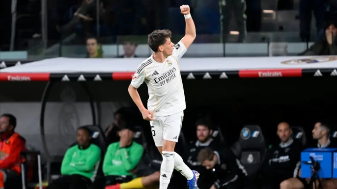 Arda Güler'den akılalmaz gol: 70 metreden Real Madrid'i uçurdu!