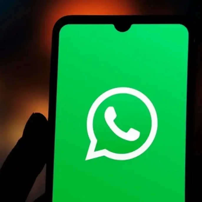 Avrupa Birliği WhatsApp'ı mercek altına aldı: Artık 'çok büyük çevrimiçi platform