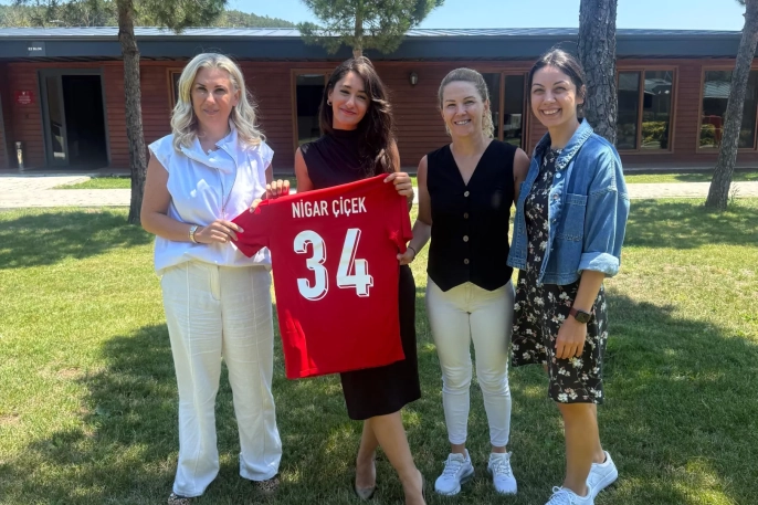 Avrupa'daki Türk kadın futbolcular için yeni proje