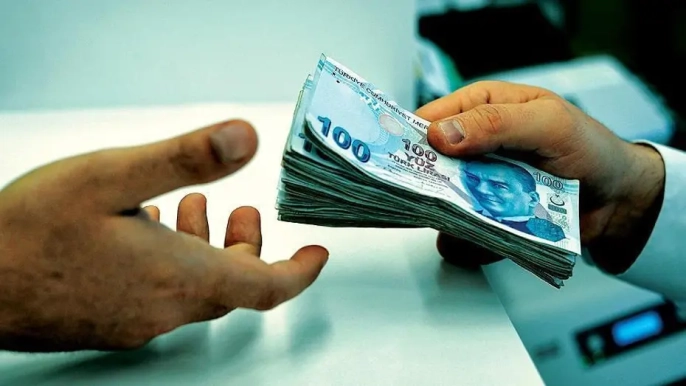 Bankalar Rekabete Girdi: Çalışanlara Özel Faizsiz ve Düşük Faizli Kredi Fırsatları Başladı!