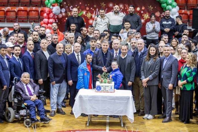 Başkan Tugay'dan yeni yıl öncesi sporculara moral ziyareti