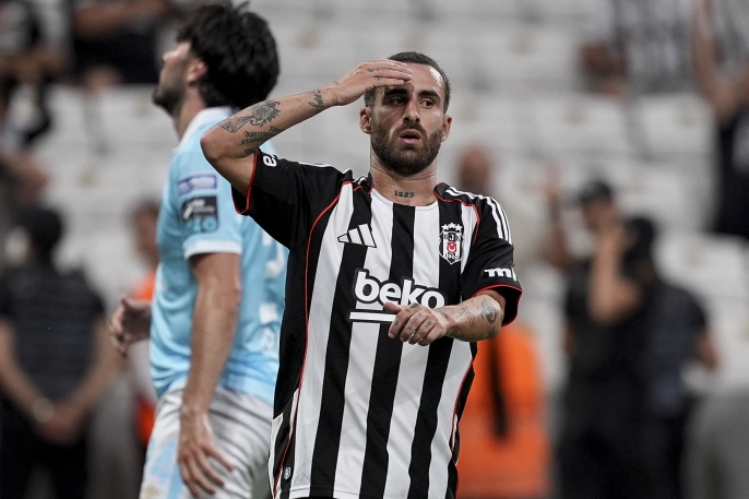 Beşiktaş'ta bomba gelişme: Rafa Silva emeklilik istedi, sonra fikrini değiştirdi! başkan Adalı'dan sert çıkış