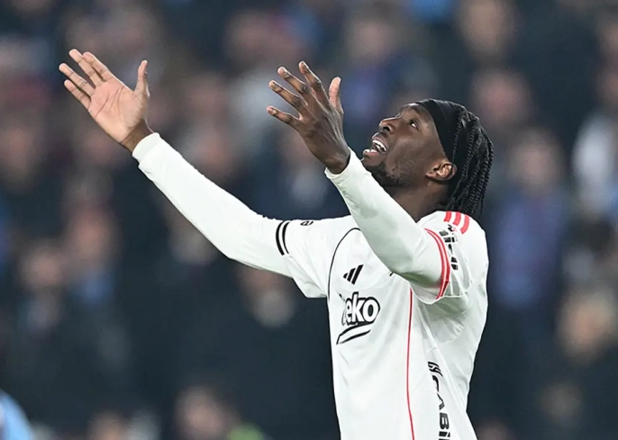 Beşiktaş'ta şok ayrılık: Tammy Abraham Premier Lig'e dönüyor, Yasin Özcan yolda!