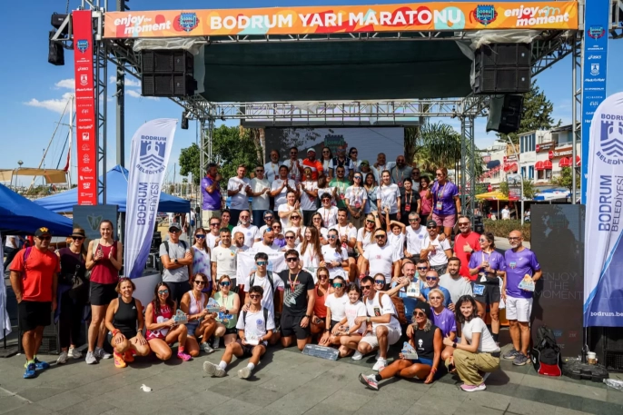 Bodrum yarı maratonu 2500 sporcuyla tamamlandı