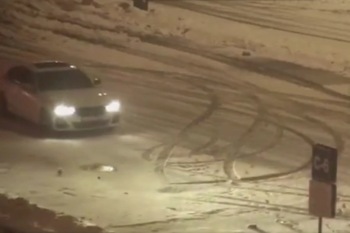 Bolu'da otoyol kenarında tehlikeli hareketler yapan sürücülere jandarmadan sert müdahale!