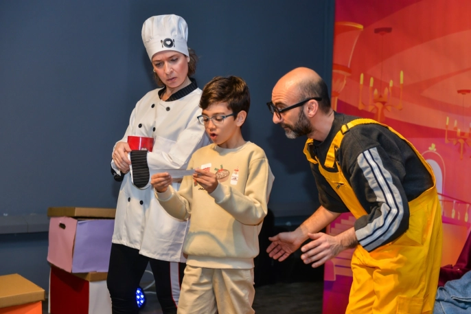 Bursa'da çocuklar, 'Kayıp Şapka Macerası' ile eğlencenin tadını çıkardı