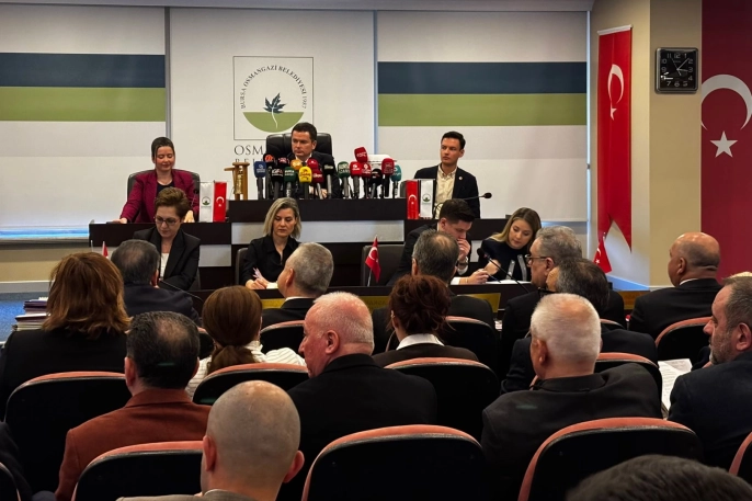 Bursa Meclisi'nde tansiyon yükseldi: Tanju Özcan tutukluluğu polemik yarattı