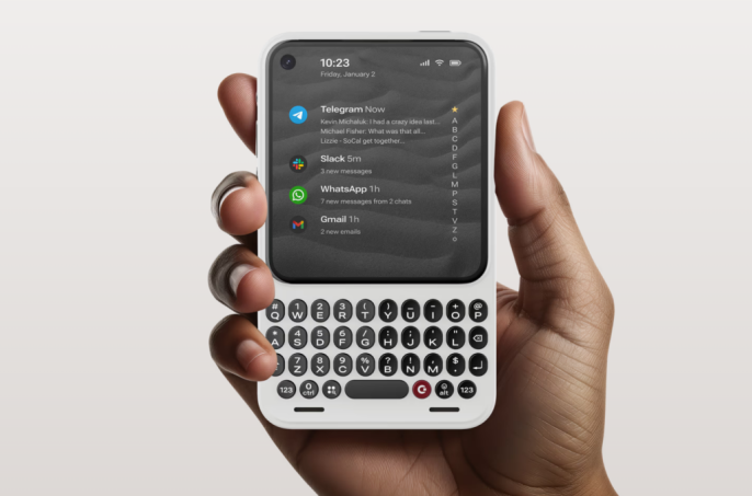 CES 2026 akıllı telefonlar sahnesinde geleceği şekillendiren yenilikler: Katlanabilir ekranlar, uydu bağlantısı ve nostaljik klavyeler! - 1