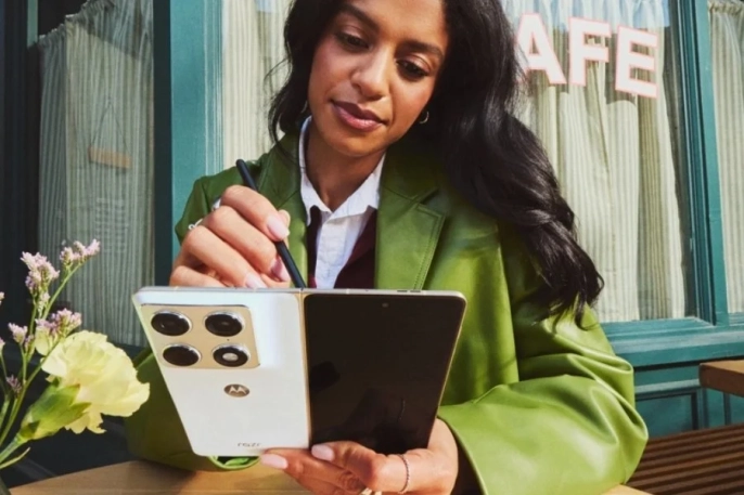 CES 2026 akıllı telefonlar sahnesinde geleceği şekillendiren yenilikler: Katlanabilir ekranlar, uydu bağlantısı ve nostaljik klavyeler! - 2