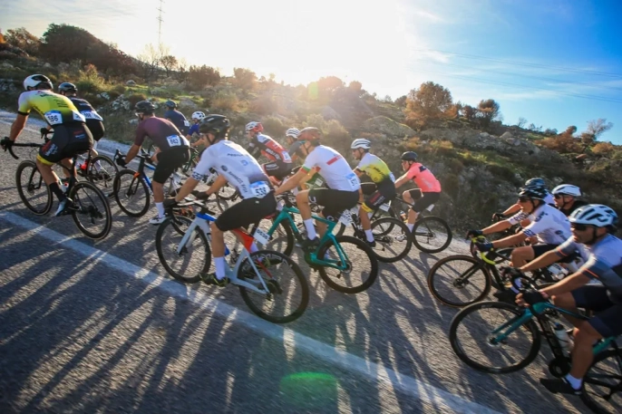 Çeşme'de 809 bisikletçi Veloturk Gran Fondo'da yarışacak