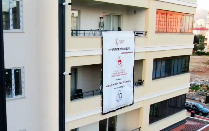 Deprem bölgesinde konut teslimleri hızlanıyor: 455 bininci yuva sahiplerini bulacak