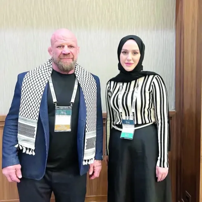 Dünyaca ünlü boksör Jeff Monson, Gazze'deki çocukların gözlerinde Allah'ı bulduğunu söyleyerek Müslüman oldu