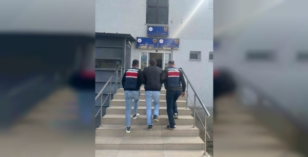 22 yıl hapis cezası bulunan firari, saklandığı evde yakalandı