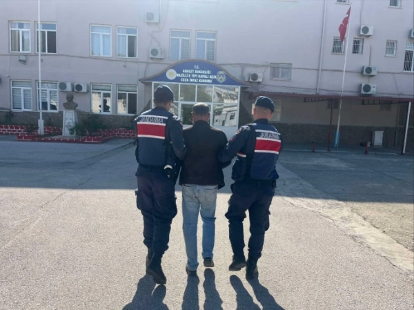 42 aranan şahıs yakalandı