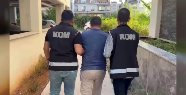 Antalya'da tefecilik ve dolandırıcılık çetesine büyük darbe: 3 tutuklama