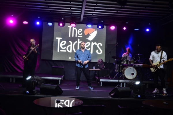 Azka Otel’de Teachers Band Rüzgârı