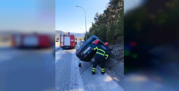 Bilecik'te otomobil su kanalına uçtu: Sürücü yaralandı