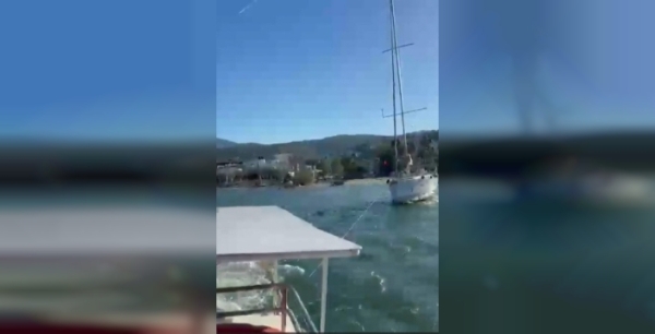 Bodrum'da fırtına yelkenliyi karaya savurdu, feribot seferleri iptal edildi