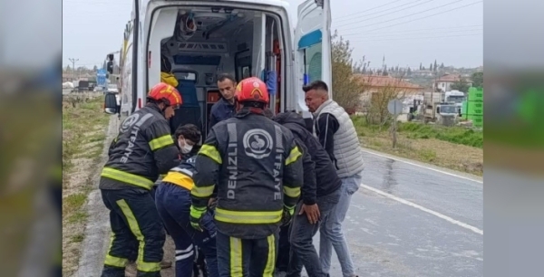 Denizli'de kontrolden çıkan otomobil tarlaya girdi, 4 kişi yaralandı