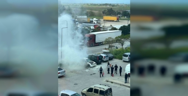 Devlet hastanesi otoparkında dehşet: Otomobil alev aldı, panik büyüdü