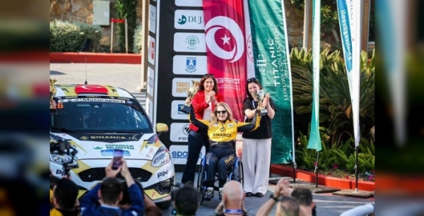Engelli Kadın Ralli Pilotu Kübra Denizci Keskin, Bodrum Rallisi'nde İki Kupa Birden Kazandı