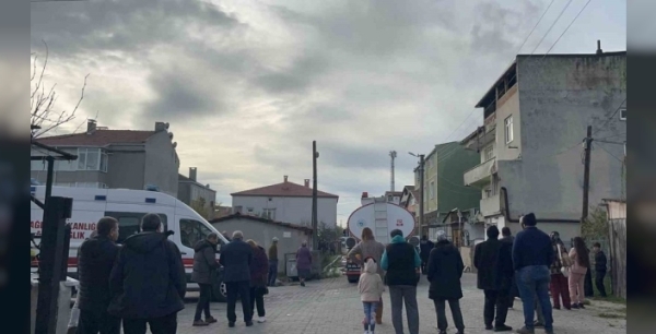 Ergene'de korkutan çatı yangını: İtfaiye alevleri güçlükle söndürdü