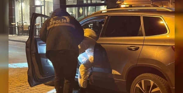 Eski belediye başkan yardımcısı aracında uğradığı bıçaklı saldırıda hayatını kaybetti