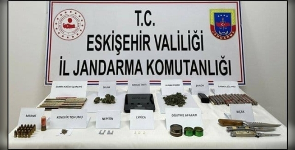 Eskişehir'de jandarmadan uyuşturucu operasyonu: İki gözaltı